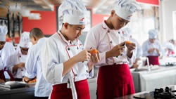 Ly do nên Học kỹ thuật chế biến món ăn tại trường Cao đẳng Bách Nghệ Hà Nội