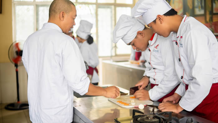 Học nấu ăn tại Cao đẳng Bách Nghệ Hà Nội