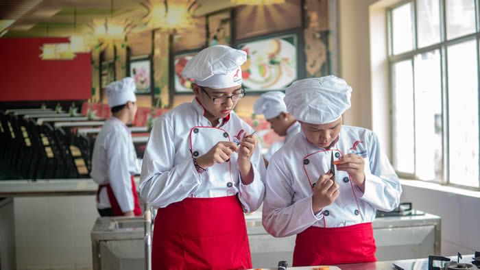 Chuyên ngành chế biến món ăn tại cao đẳng Bách Nghệ 
Hà Nội