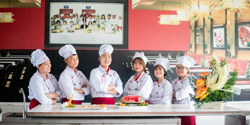 Cao đẳng Bách Nghệ Hà Nội là một trong 
những đơn vị đào tạo chuyên ngành kỹ thuật chế biến món ăn uy tin hiện nay
