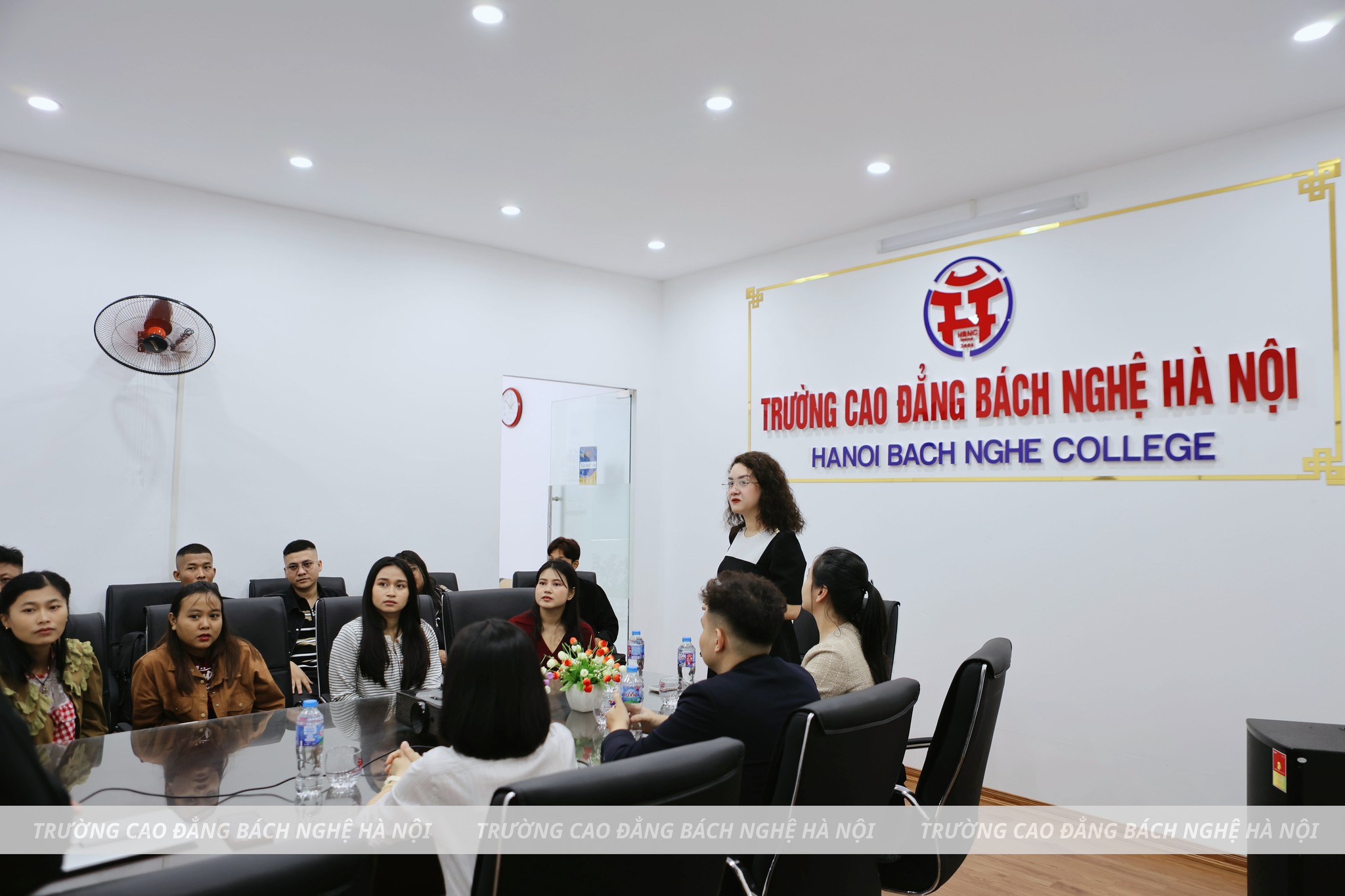 ẤM ÁP BUỔI GẶP GỠ SINH VIÊN MYANMAR TẠI TRƯỜNG CAO ĐẲNG BÁCH NGHỆ HÀ NỘI