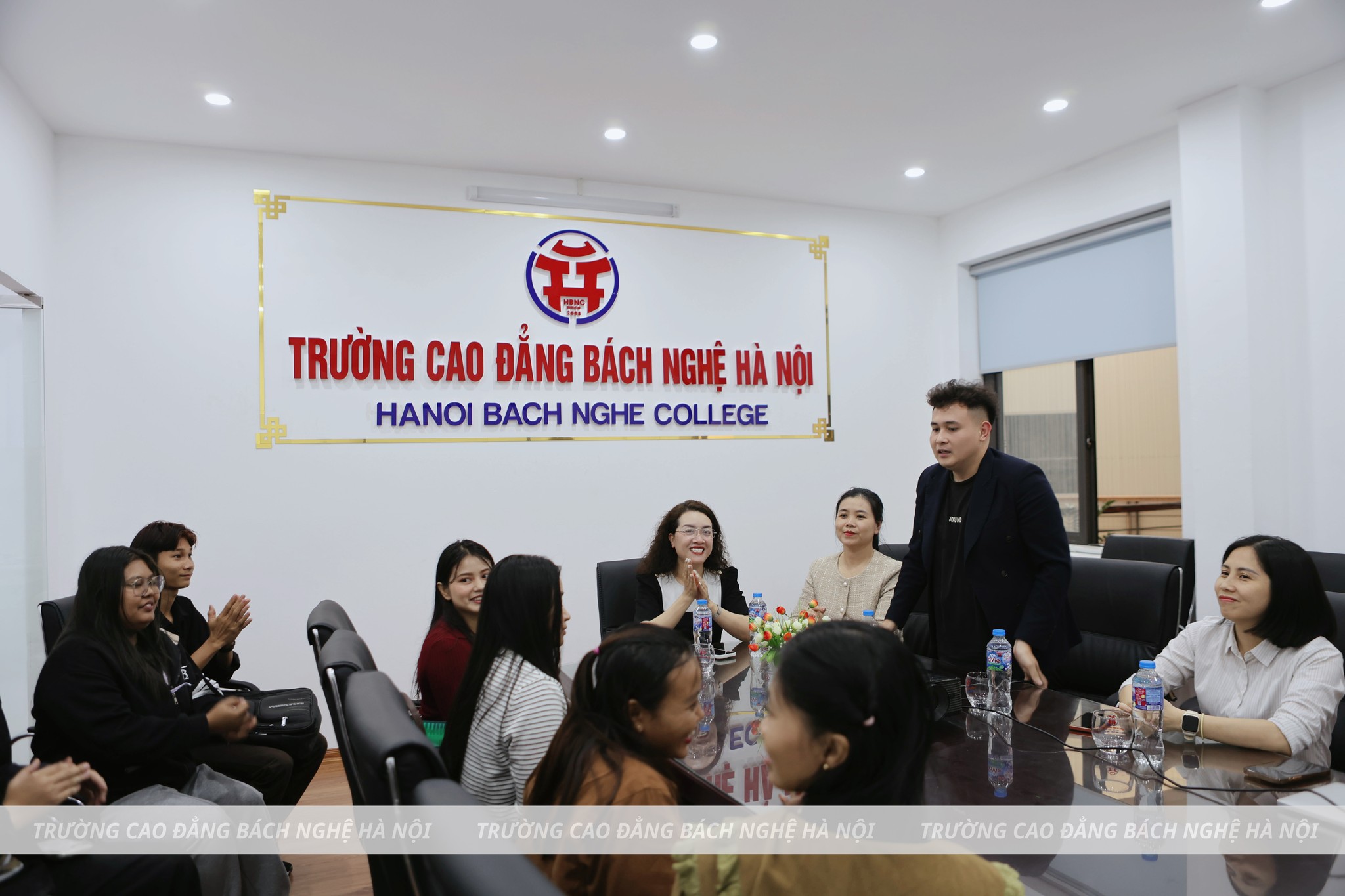 ẤM ÁP BUỔI GẶP GỠ SINH VIÊN MYANMAR TẠI TRƯỜNG CAO ĐẲNG BÁCH NGHỆ HÀ NỘI