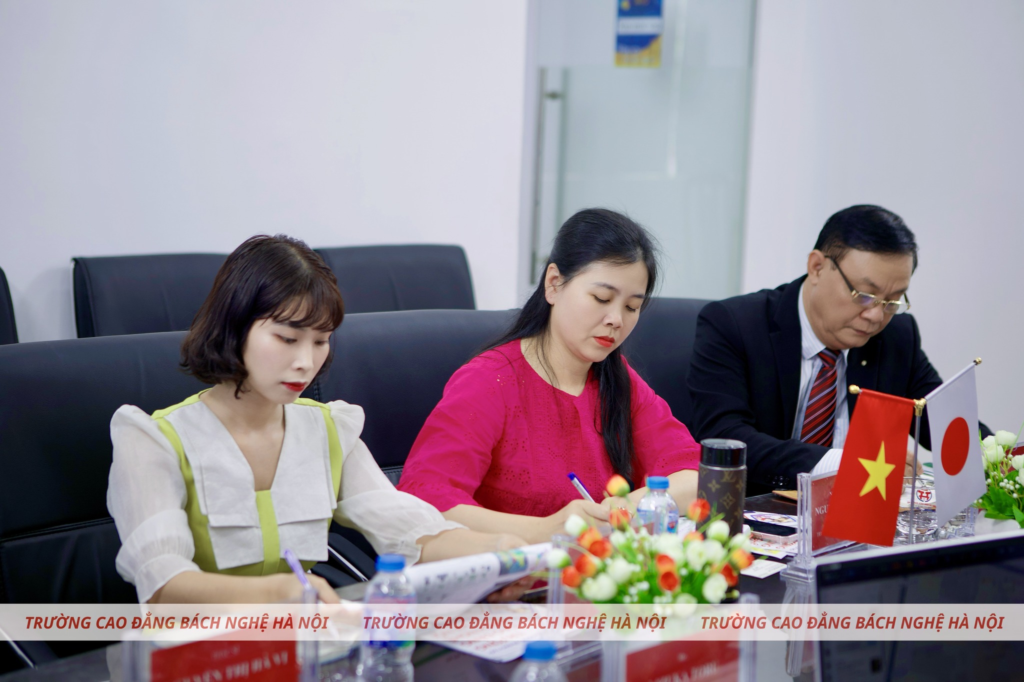 HỢP TÁC DOANH NGHIỆP - MỞ ĐƯỜNG TƯƠNG LAI CHO SINH VIÊN Y DƯỢC