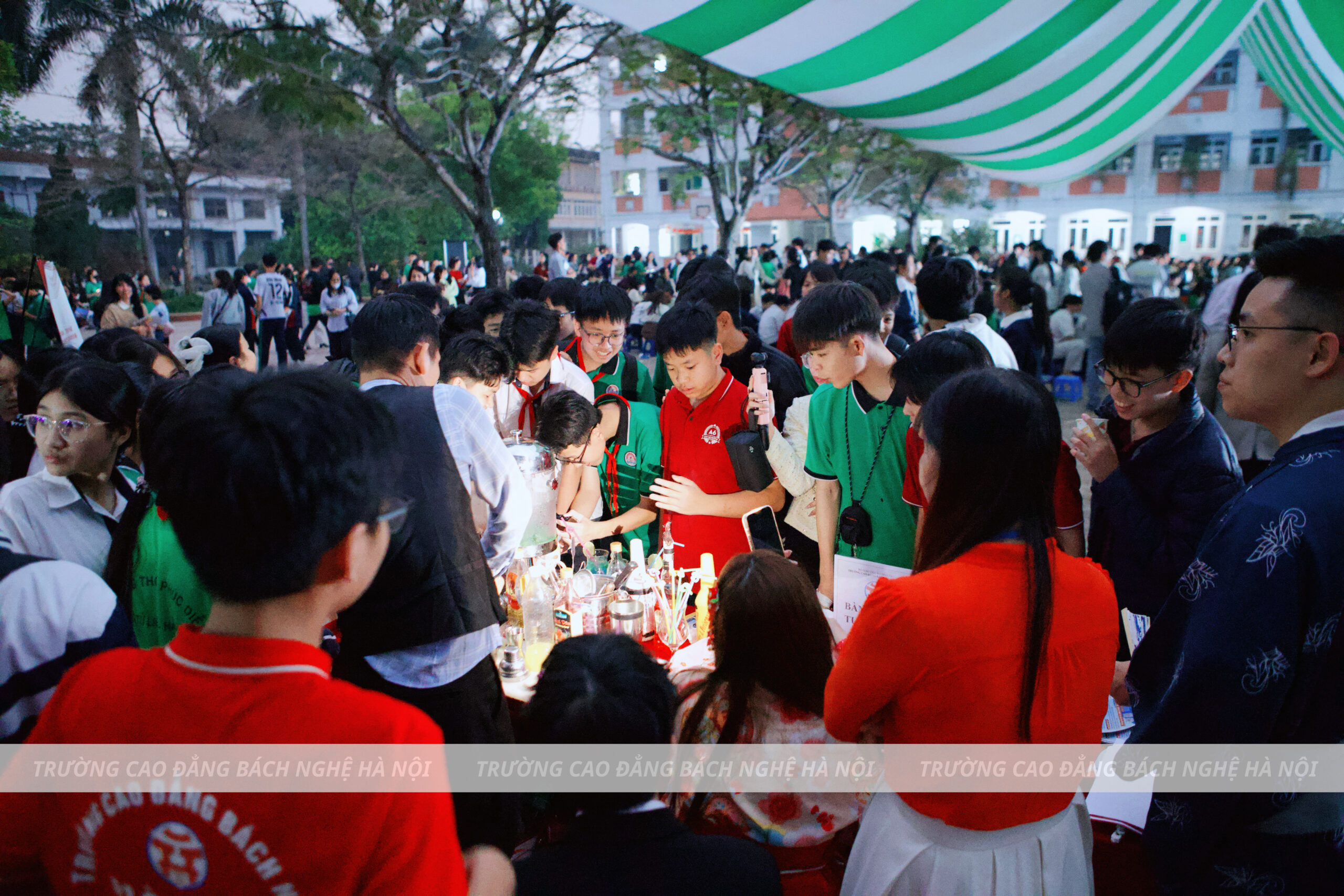 HỌC SINH THCS PHÚC DIỄN TRẢI NGHIỆM 9+ CÙNG TRƯỜNG CAO ĐẲNG BÁCH NGHỆ HÀ NỘI 