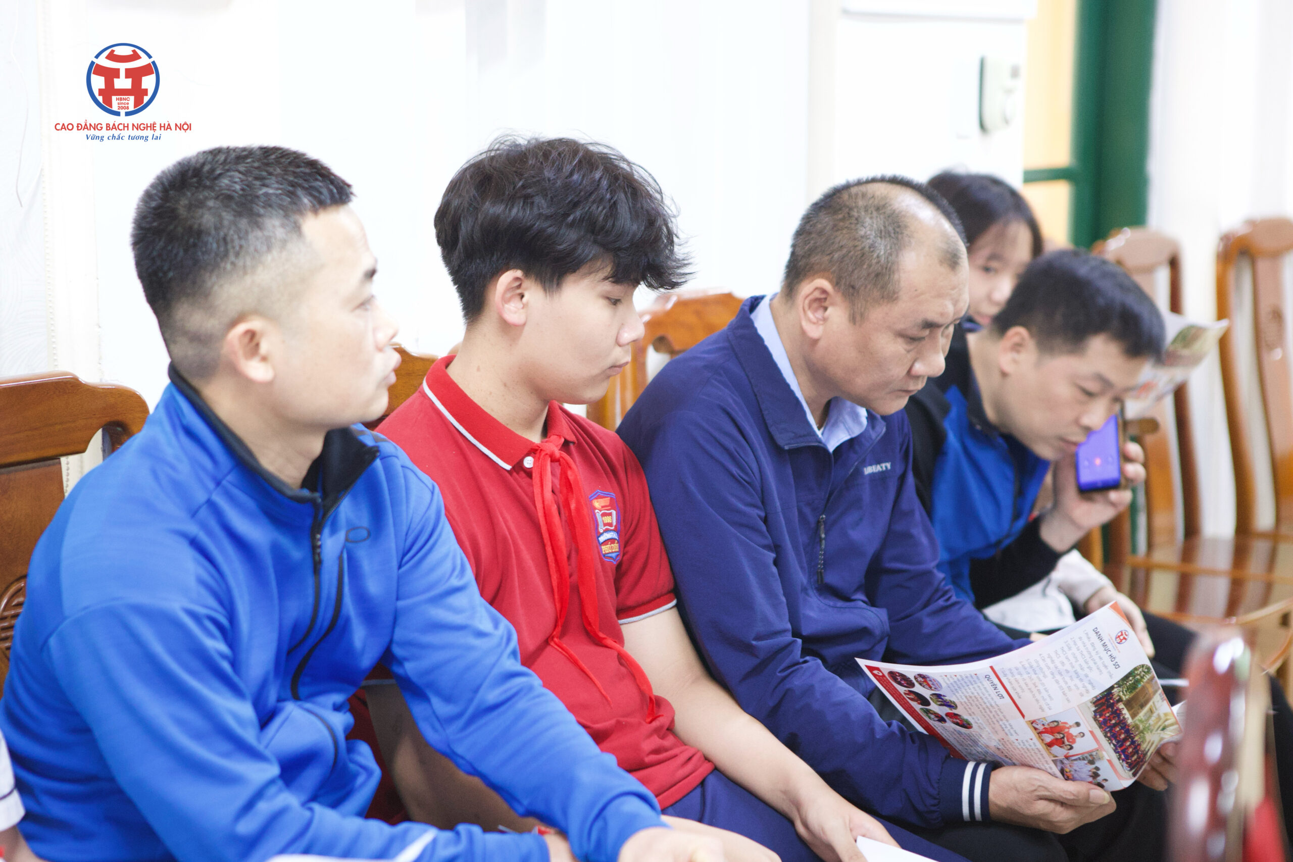 Trường THCS Phú Diễn trải nghiệm hướng nghiệp cùng Trường Cao đẳng Bách nghệ Hà Nội