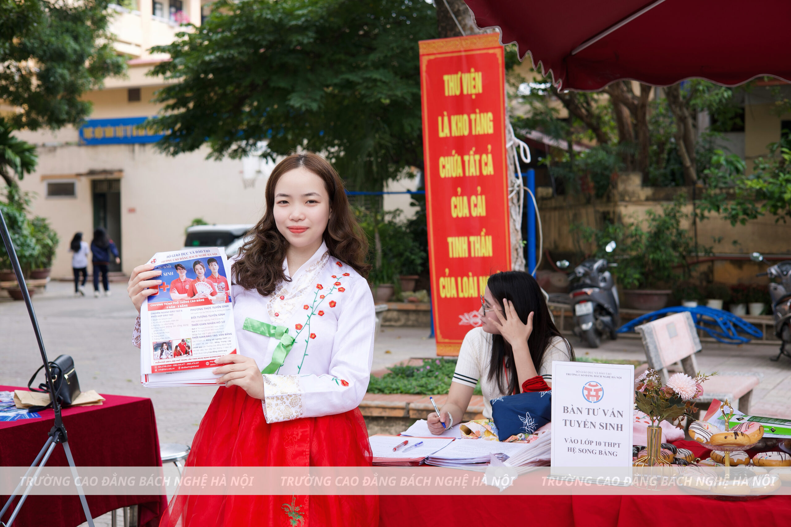 HỌC SINH THCS XUÂN ĐỈNH TRẢI NGHIỆM HƯỚNG NGHIỆP CÙNG TRƯỜNG CAO ĐẲNG BÁCH NGHỆ HÀ NỘI