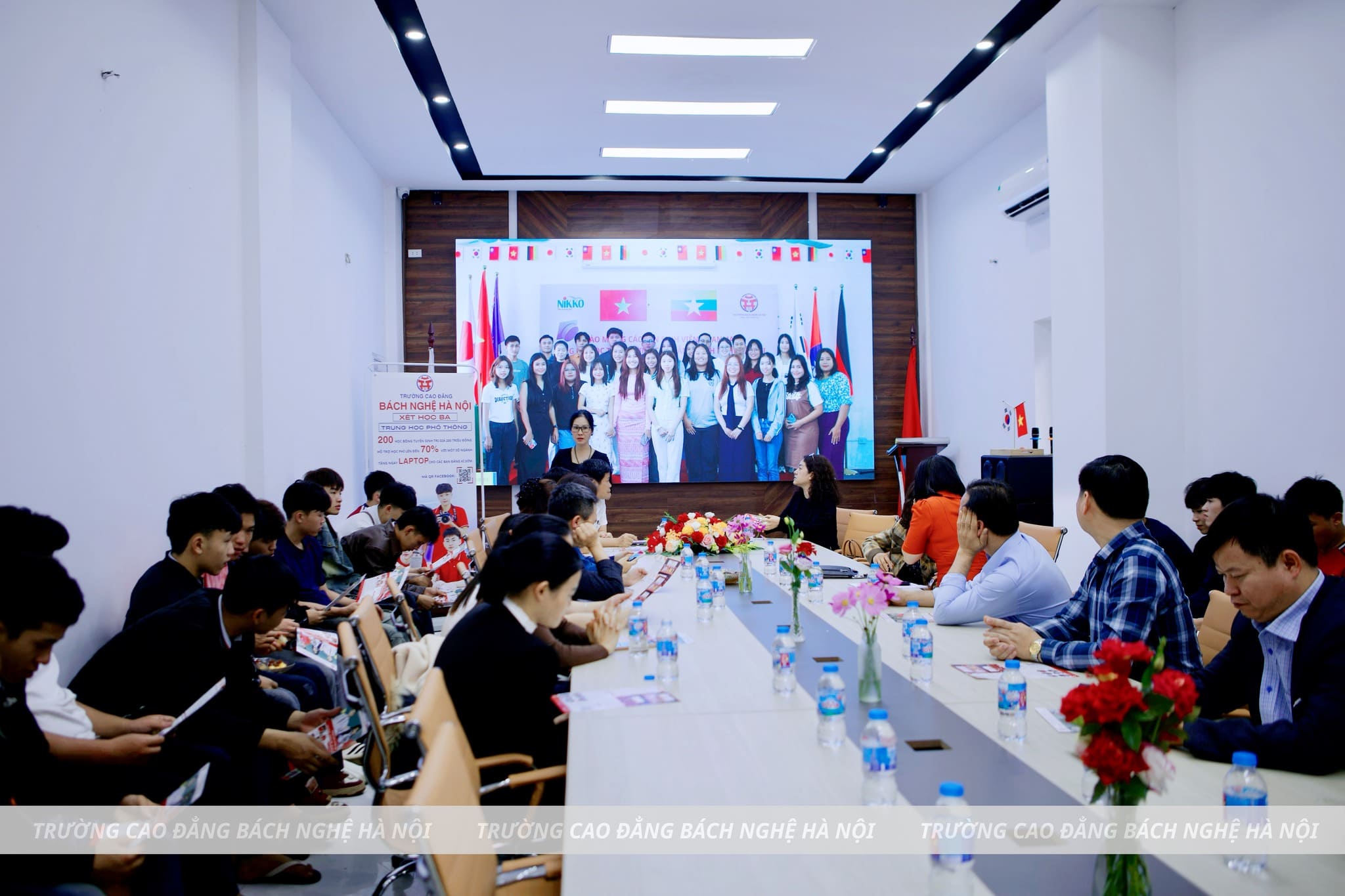 TRƯỜNG CAO ĐẲNG BÁCH NGHỆ HÀ NỘI ĐÓN HỌC SINH 5 ĐIỂM CẦU TRẢI NGHIỆM THỰC TẾ