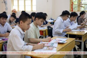 HƯỚNG NGHIỆP LỚP 12 TRƯỜNG THPT BẮC LƯƠNG SƠN: CHỌN ĐÚNG NGÀNH, VỮNG TƯƠNG LAI