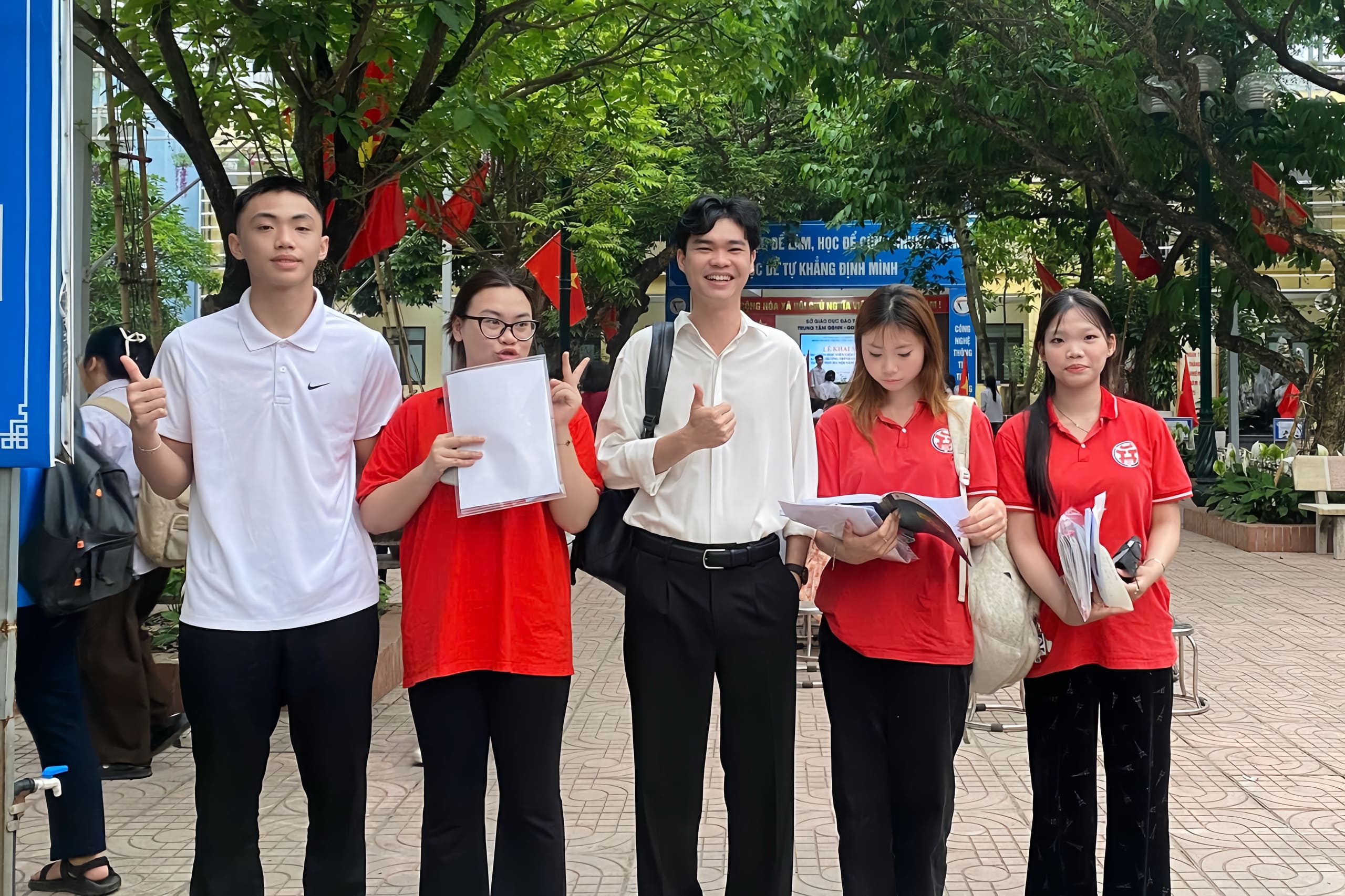 ĐỘI TUYỂN HSG BÁCH NGHỆ HÀ NỘI TỰ TIN BƯỚC VÀO KỲ THI HỌC VIÊN GIỎI LỚP 12 - CHƯƠNG TRÌNH GDTX CẤP THPT NĂM HỌC 2025-2026