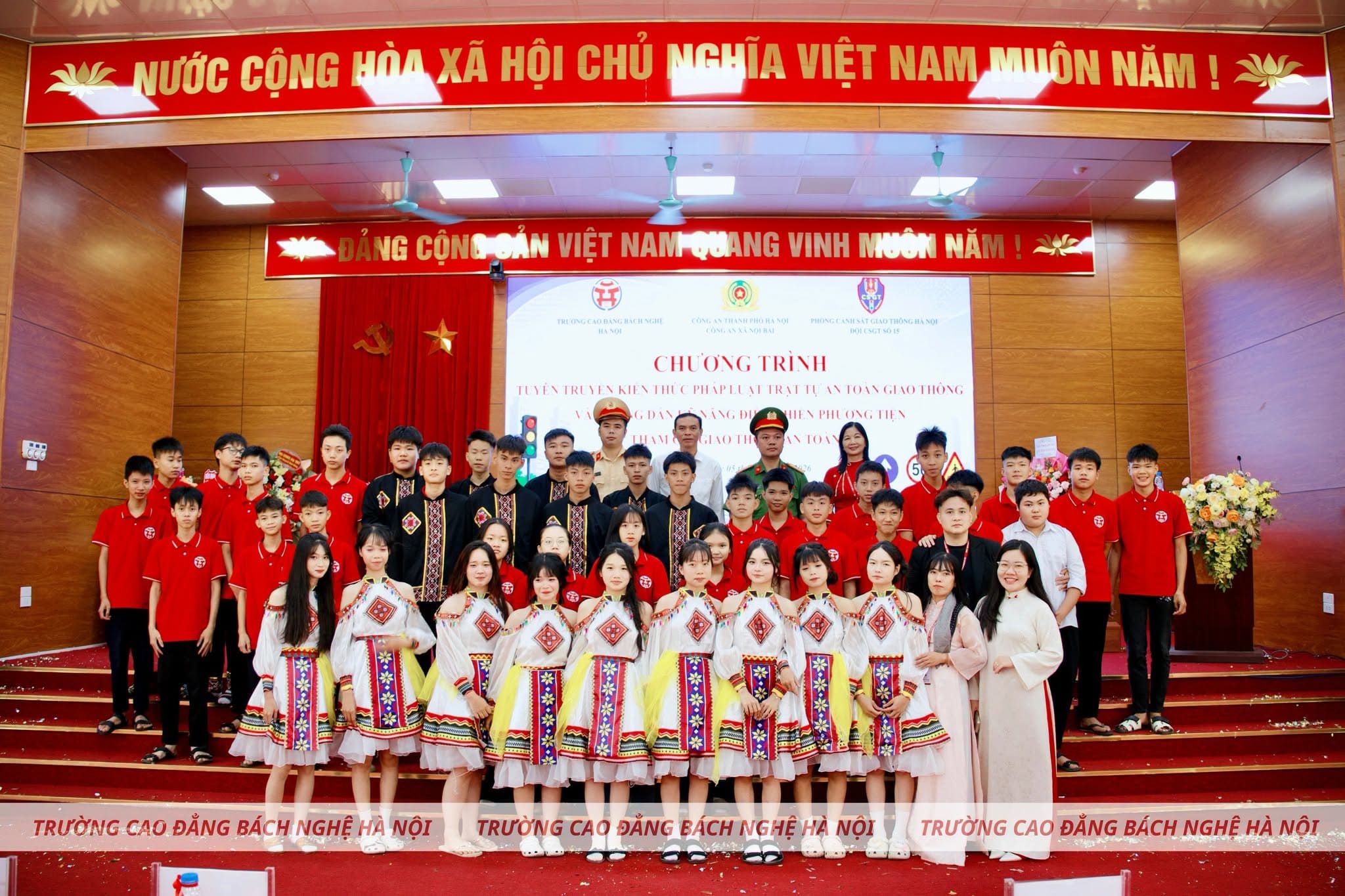 Trang BỊ KiẾn ThỨc PhÁp LuẬt Khi Tham Gia Giao ThÔng Cho HỌc Sinh (4)