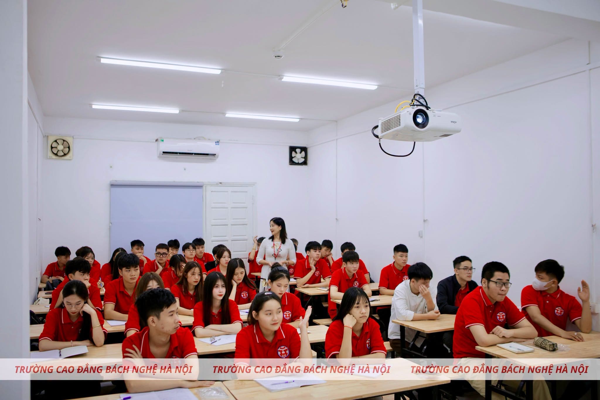 Tuần Sinh Hoạt Công Dân đầu Khoá K19 Hbnc (3)